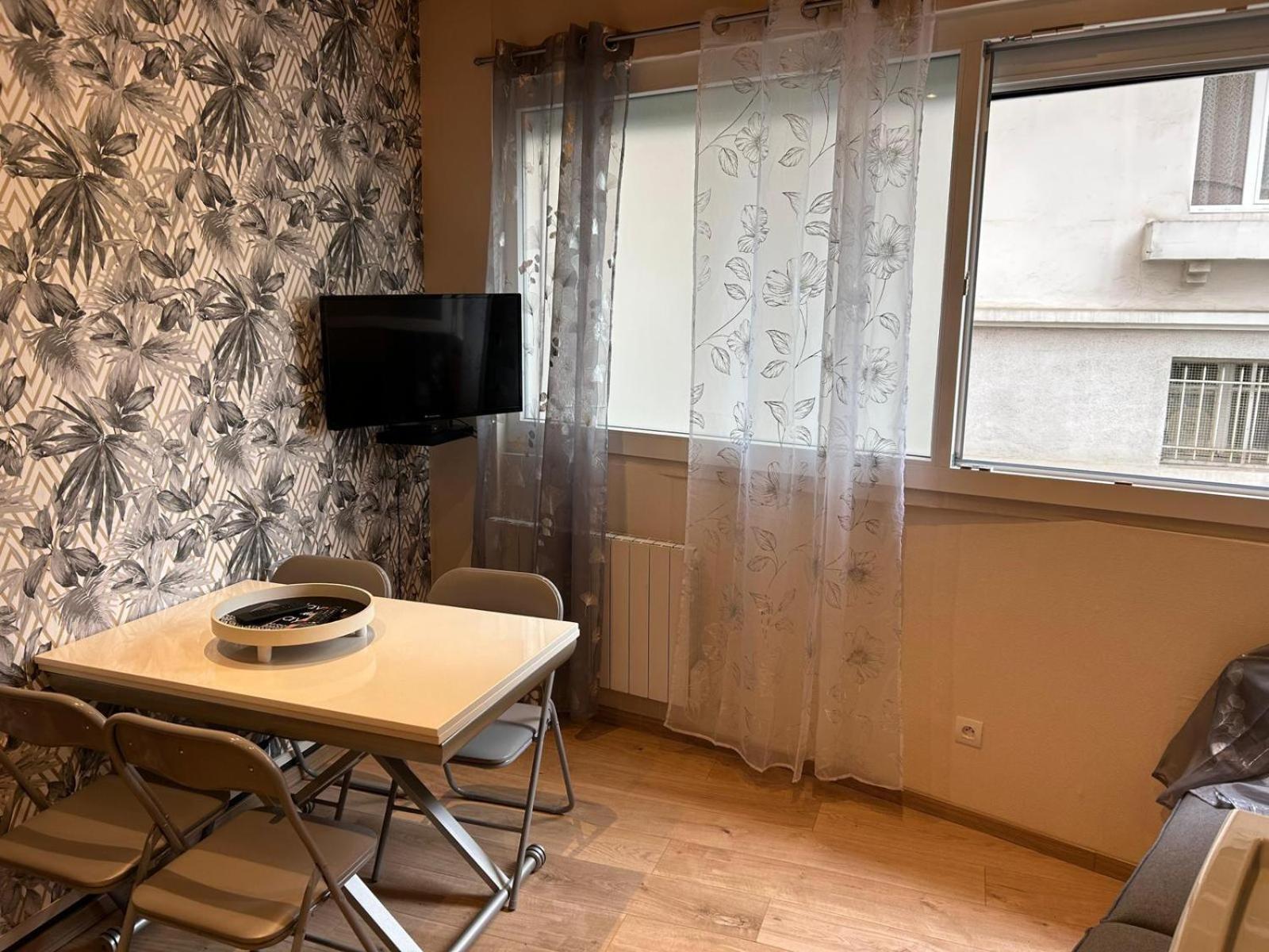 Appartement De Luxe En R/C Idealment Place En Hyper Centre 卢德 外观 照片